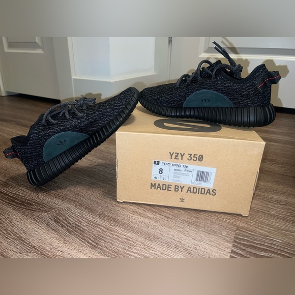 Yeezy 350 boost Pirate black